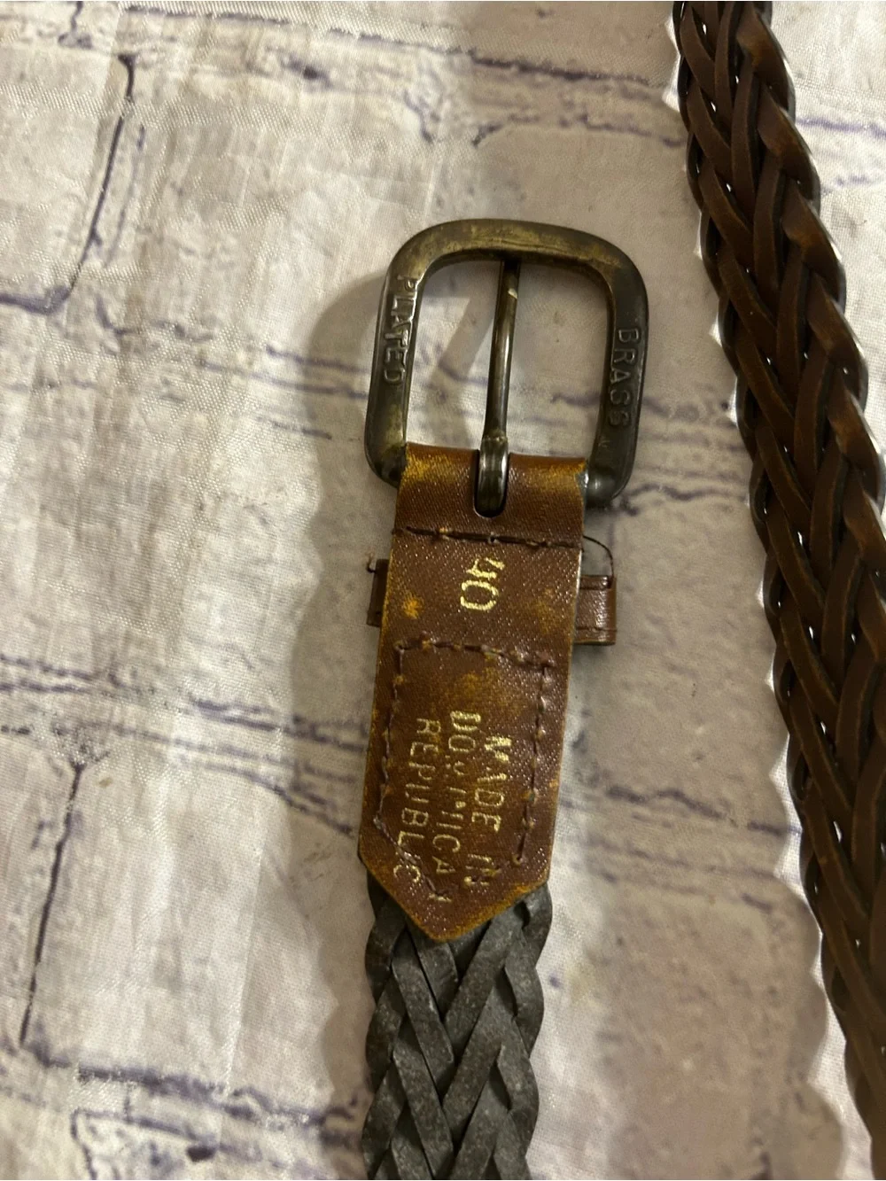 VINTAGE LOT OF (2) BROWN LEATHER BRAIDED BRASS BUCKLE MENS BELTS SIZE VTG 40